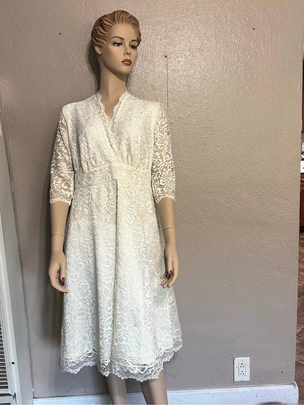 Kiyonna Floral Lace Midi Dress in White Size 1X Like New